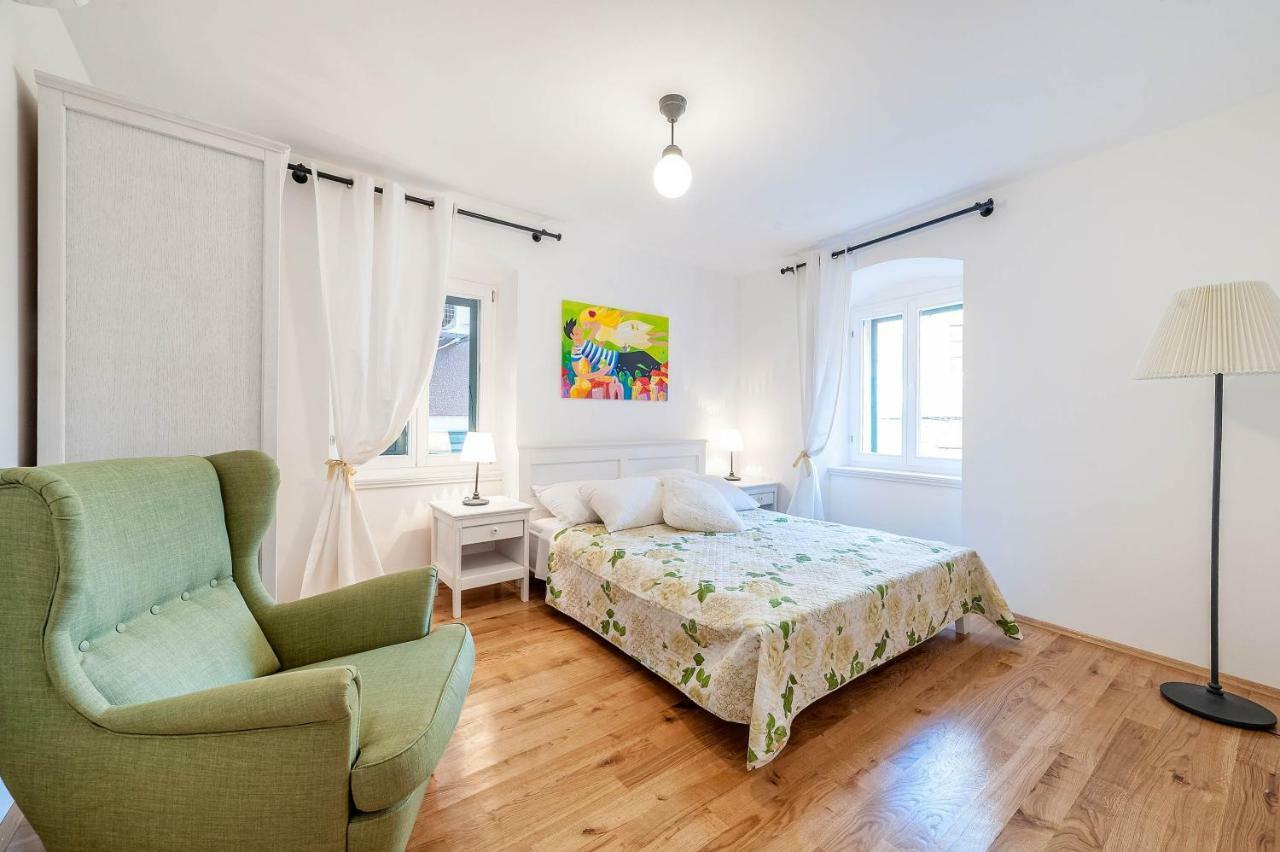 Apartments Rialto Gallery Шибеник Экстерьер фото